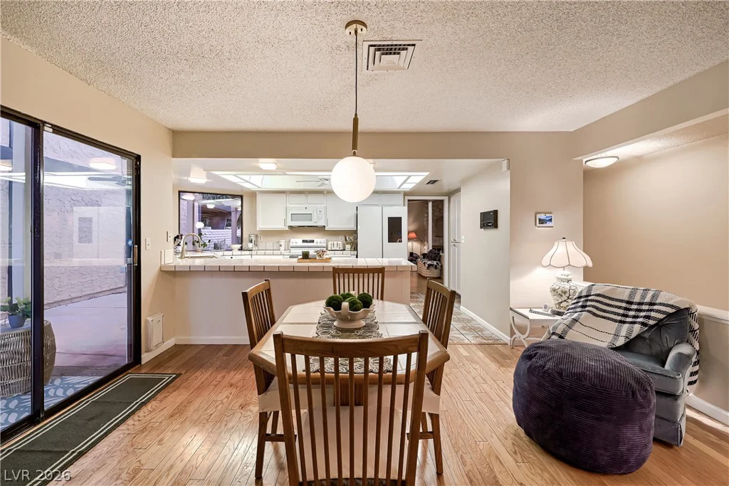 2200 Plaza Del Puerto, Las Vegas, NV 89102
