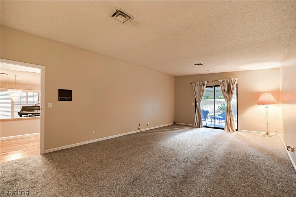 2200 Plaza Del Puerto, Las Vegas, NV 89102