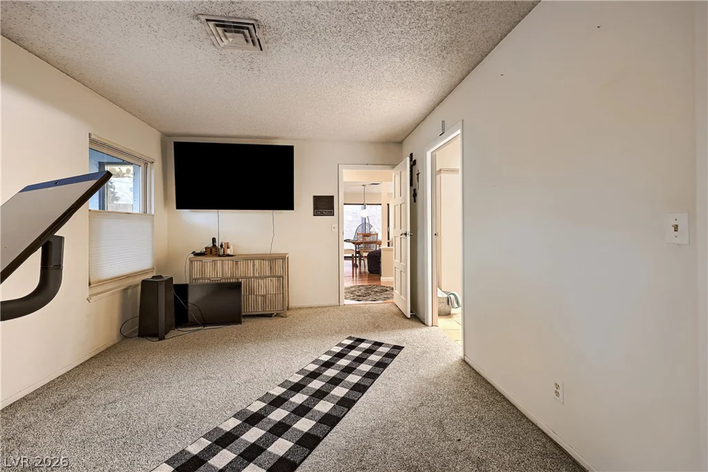 2200 Plaza Del Puerto, Las Vegas, NV 89102