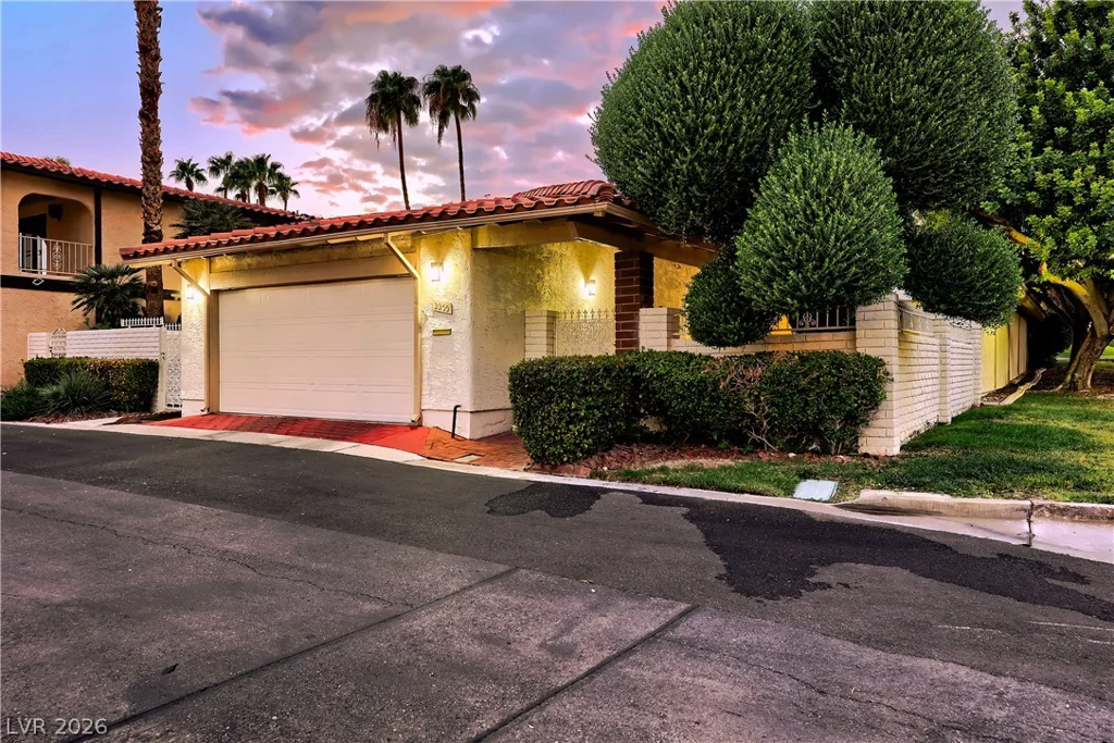 2200 Plaza Del Puerto, Las Vegas, NV 89102