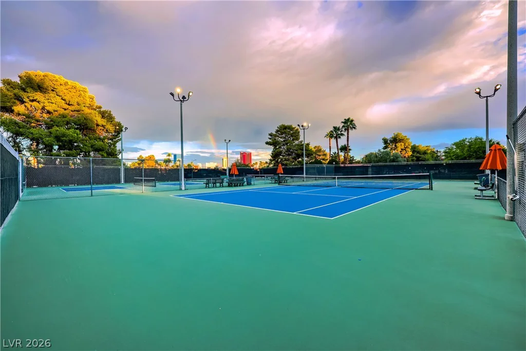 2200 Plaza Del Puerto, Las Vegas, NV 89102