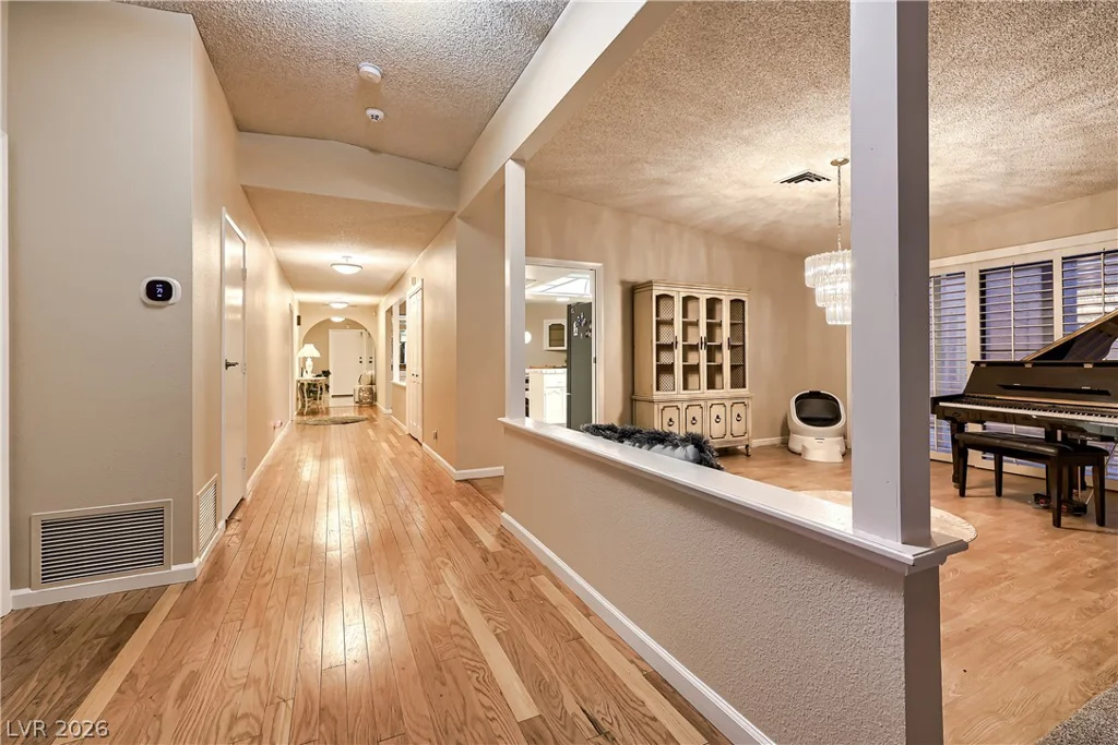 2200 Plaza Del Puerto, Las Vegas, NV 89102