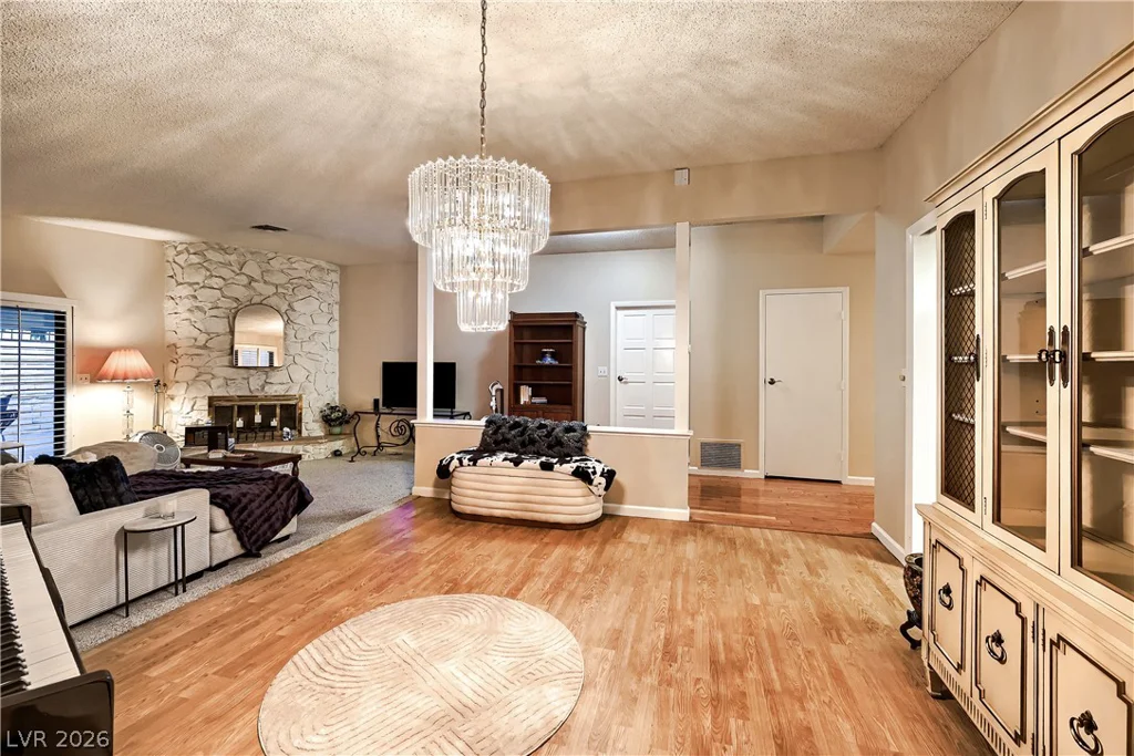 2200 Plaza Del Puerto, Las Vegas, NV 89102