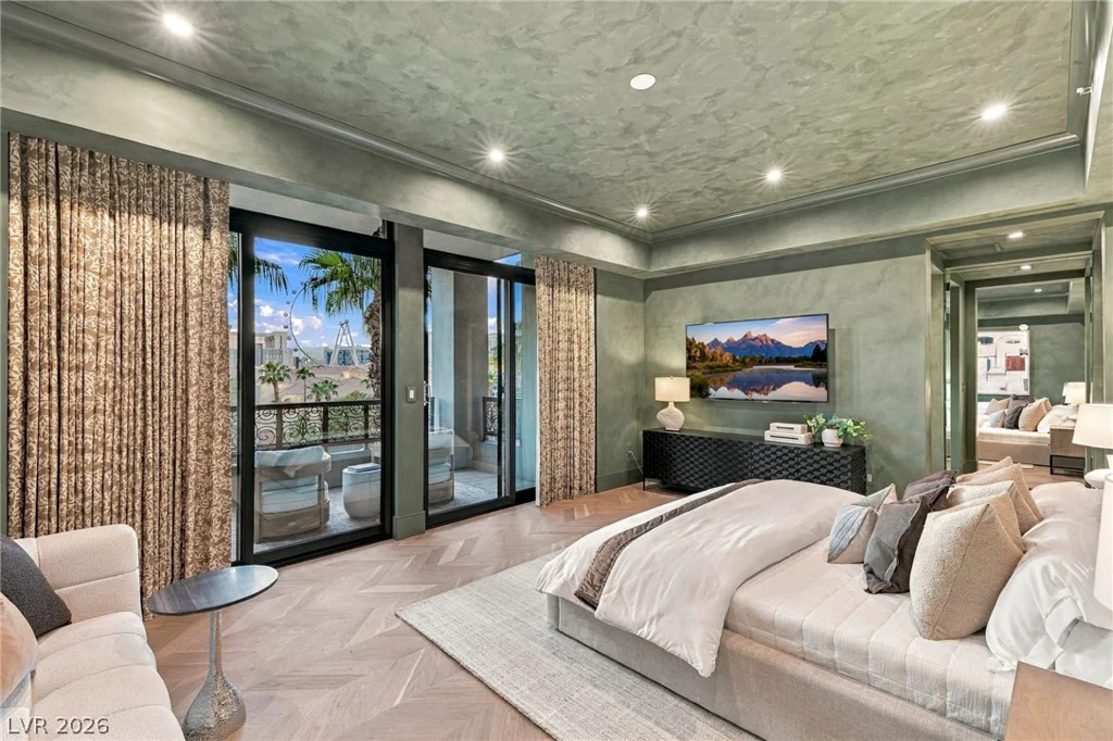 1 Hughes Center Drive, Las Vegas, NV 89169