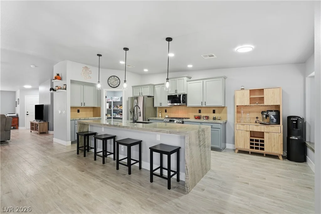 8018 Rushmore, Las Vegas, NV 89131