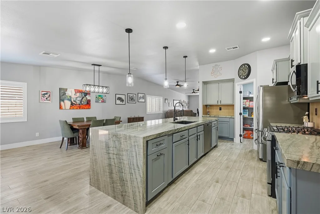 8018 Rushmore, Las Vegas, NV 89131