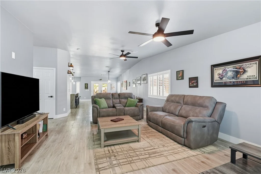 8018 Rushmore, Las Vegas, NV 89131