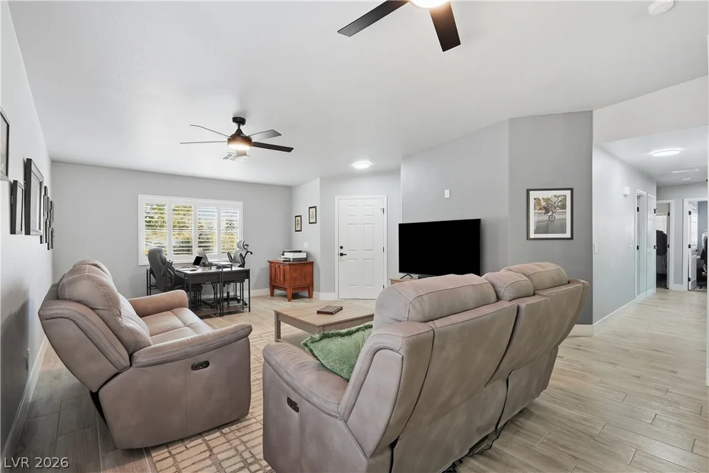 8018 Rushmore, Las Vegas, NV 89131
