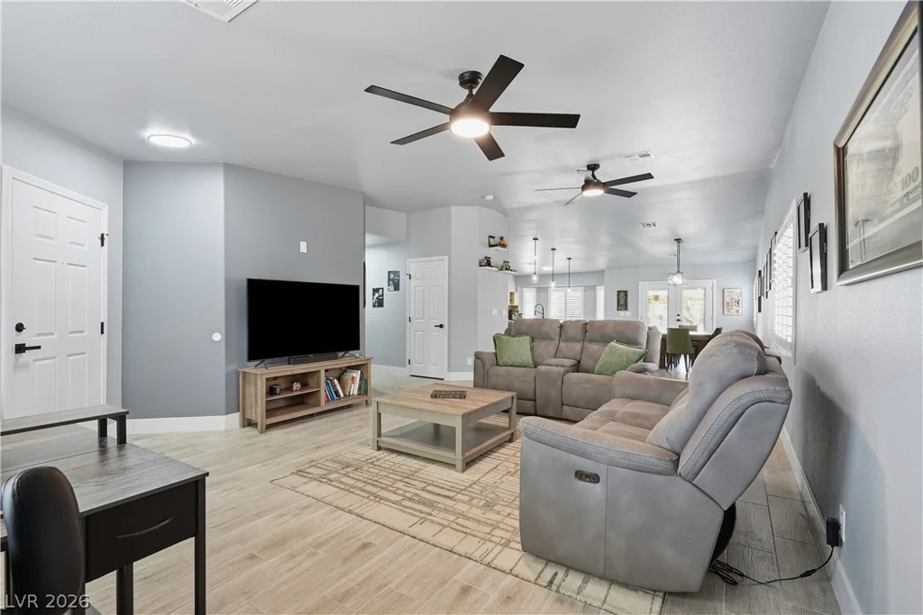 8018 Rushmore, Las Vegas, NV 89131
