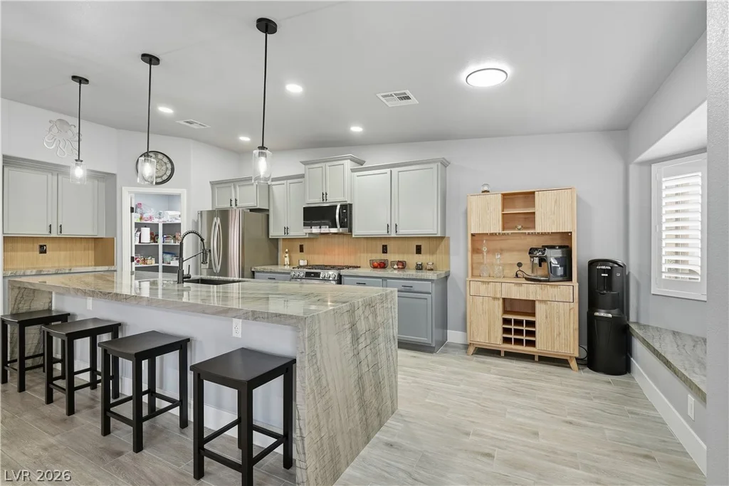 8018 Rushmore, Las Vegas, NV 89131