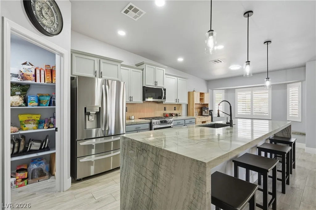 8018 Rushmore, Las Vegas, NV 89131