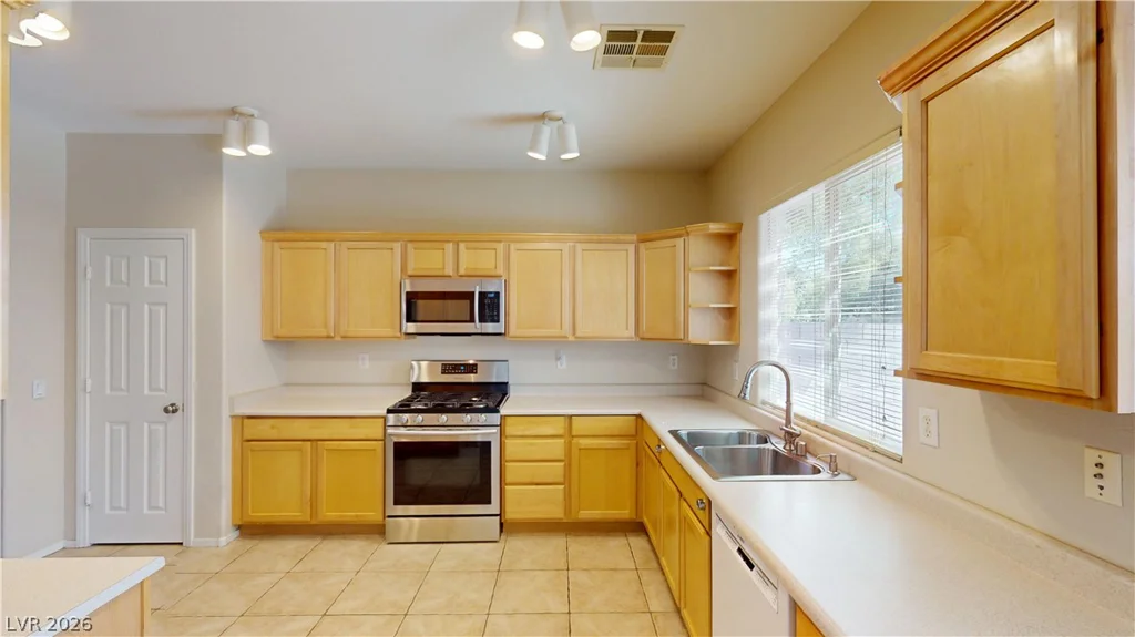 5123 Opal Crest, Las Vegas, NV 89131