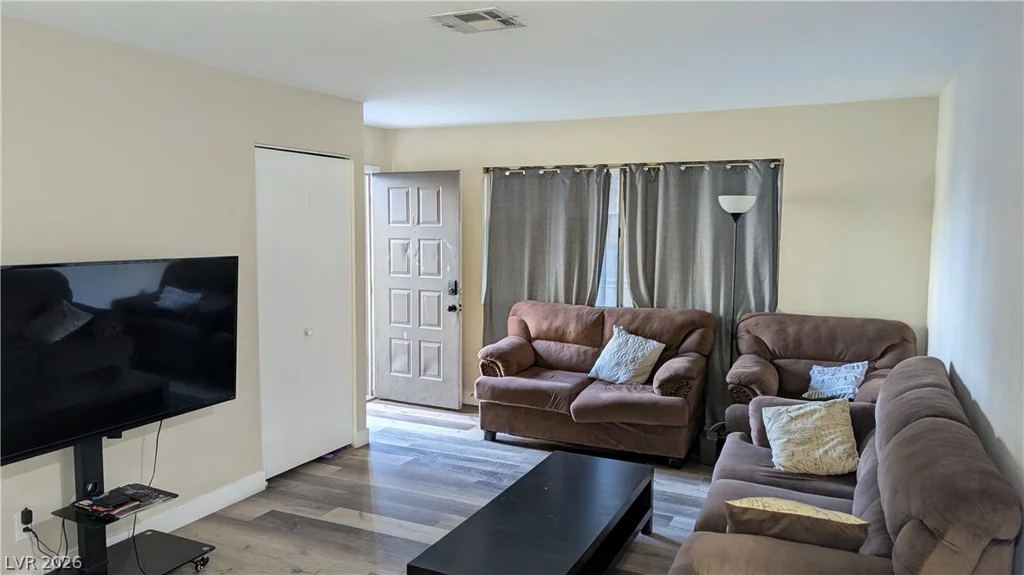 220 Bruce, Las Vegas, NV 89101