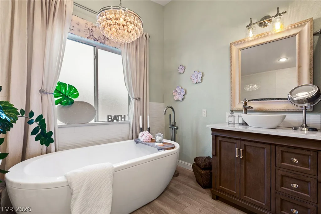 3950 Candleglow, Las Vegas, NV 89147