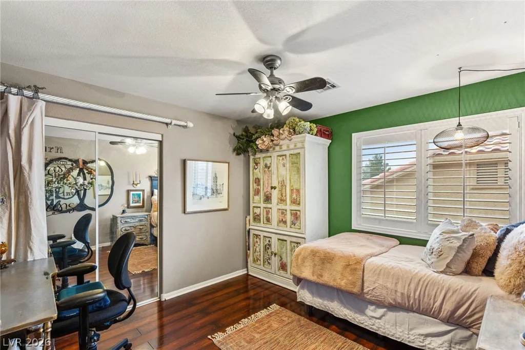 3950 Candleglow, Las Vegas, NV 89147