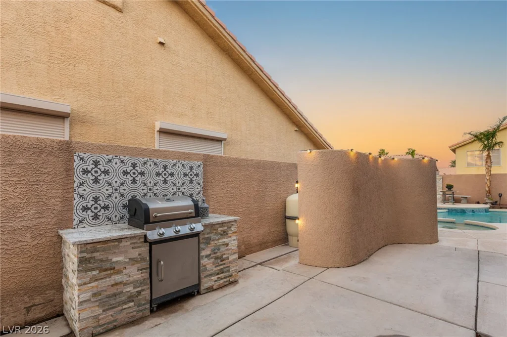 3950 Candleglow, Las Vegas, NV 89147