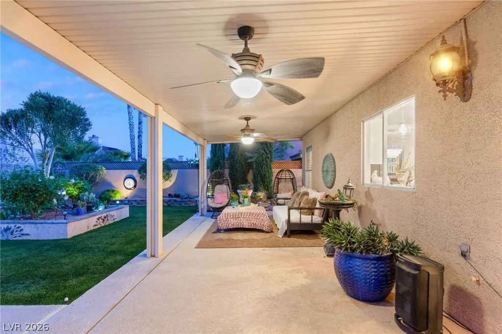 3950 Candleglow, Las Vegas, NV 89147