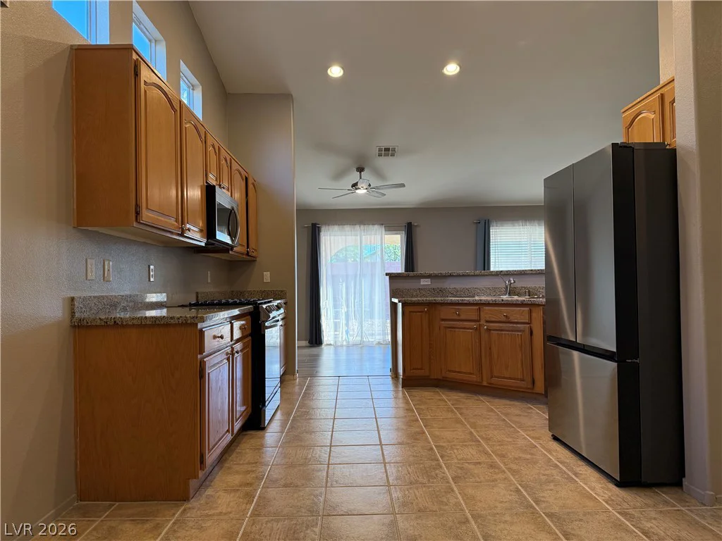 2427 White Sails, North Las Vegas, NV 89031