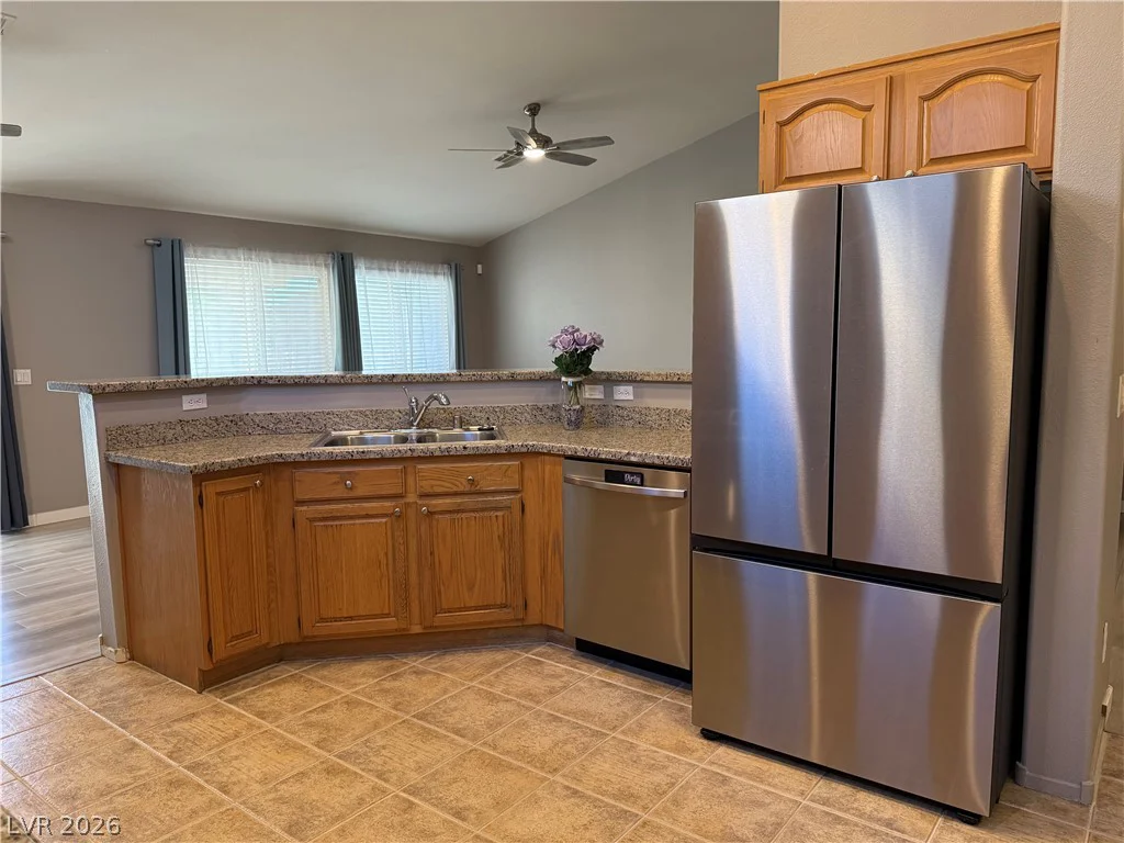 2427 White Sails, North Las Vegas, NV 89031