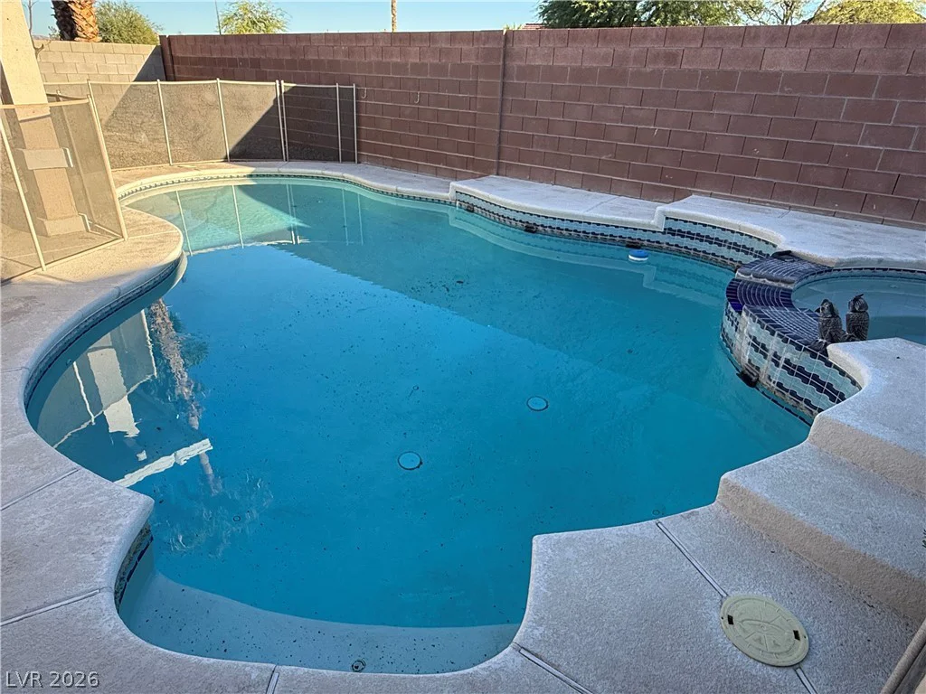 2427 White Sails, North Las Vegas, NV 89031