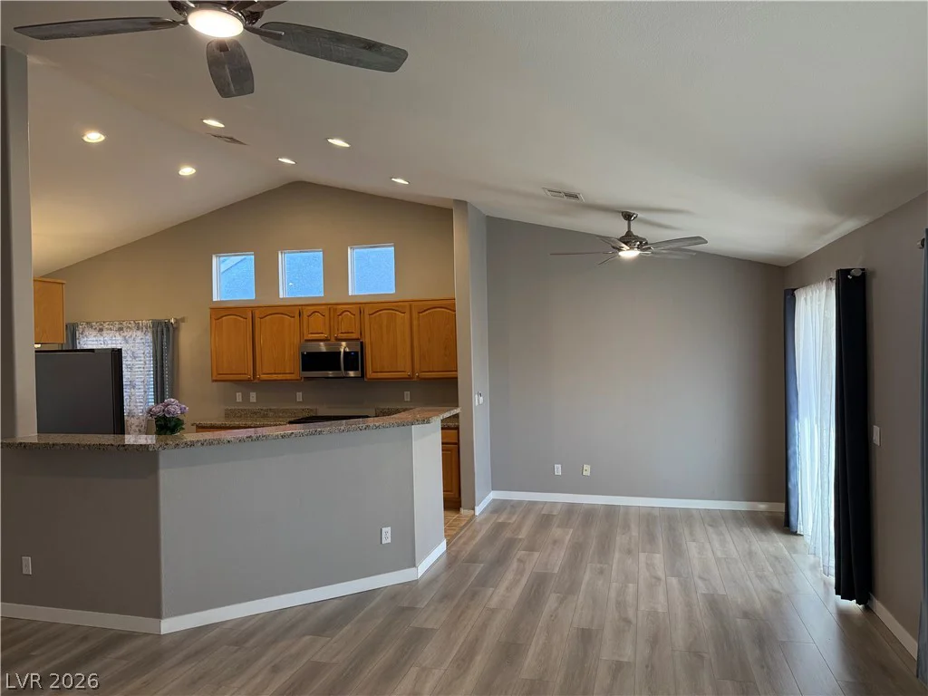 2427 White Sails, North Las Vegas, NV 89031