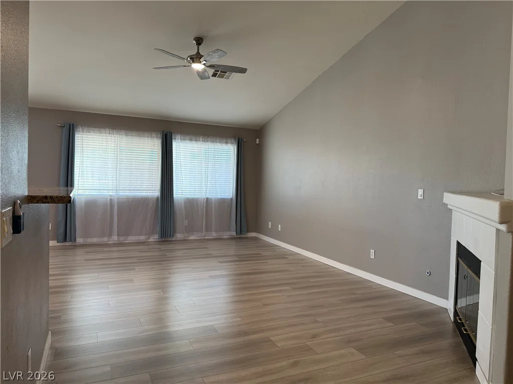 2427 White Sails, North Las Vegas, NV 89031