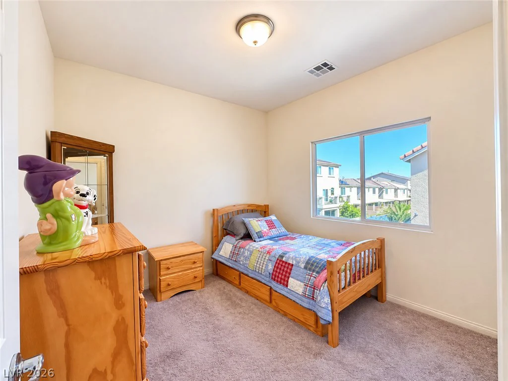9822 Lone Canary, Las Vegas, NV 89141