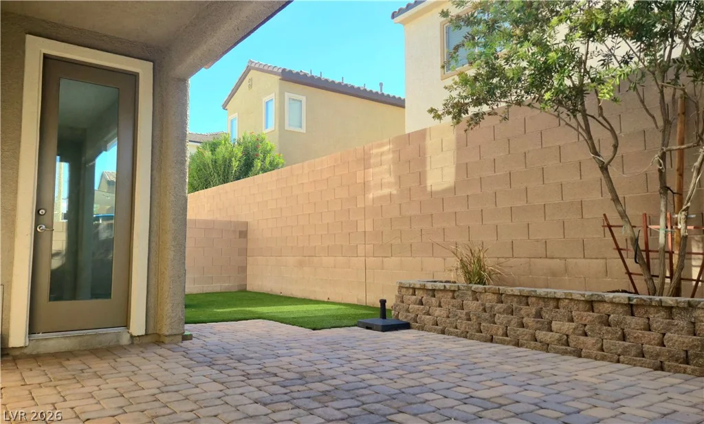 5843 Sleepy Willow, Las Vegas, NV 89148