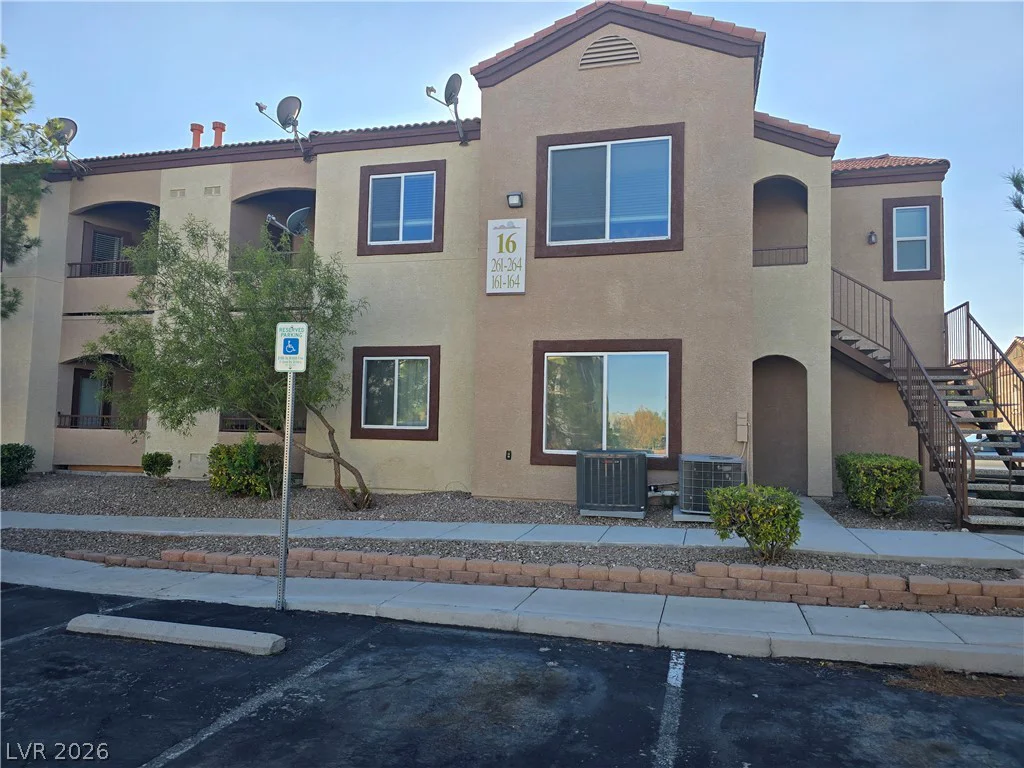 9580 Reno, Las Vegas, NV 89148