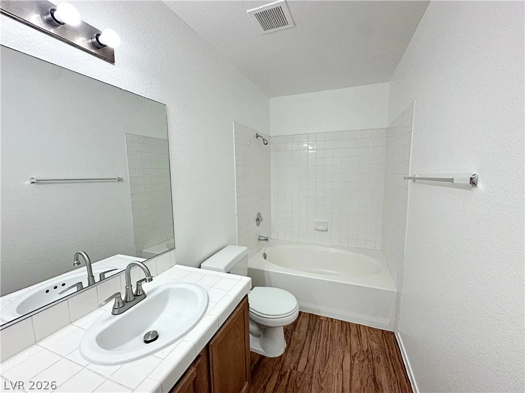7570 Flamingo, Las Vegas, NV 89147