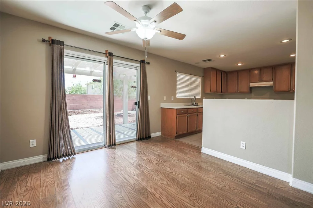 7548 Bear River, Las Vegas, NV 89139