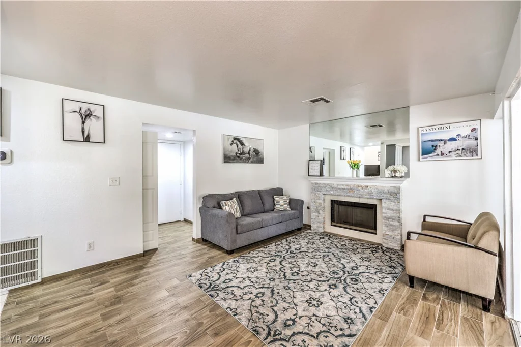 5620 Indian Ridge, North Las Vegas, NV 89031