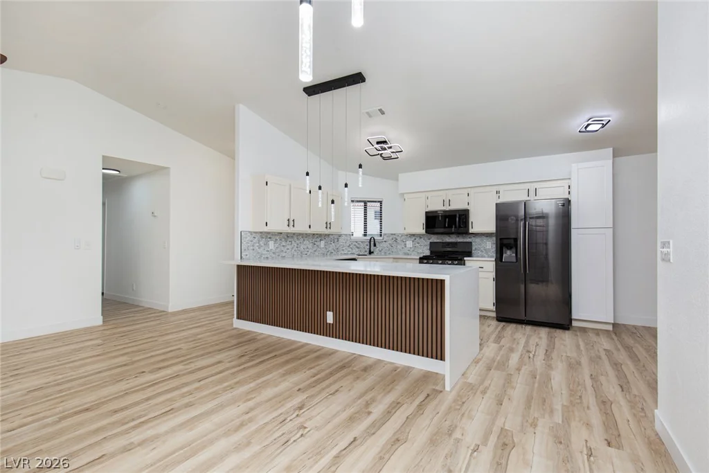 352 Lander, Henderson, NV 89074