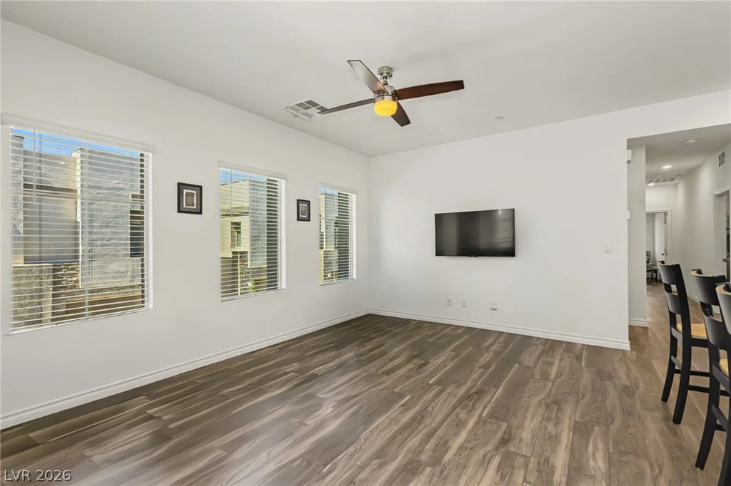600 Carriage Hill, Las Vegas, NV 89138