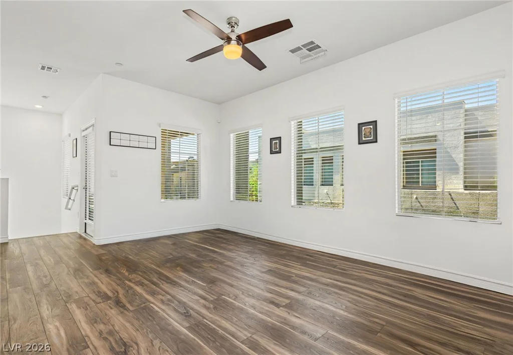600 Carriage Hill, Las Vegas, NV 89138