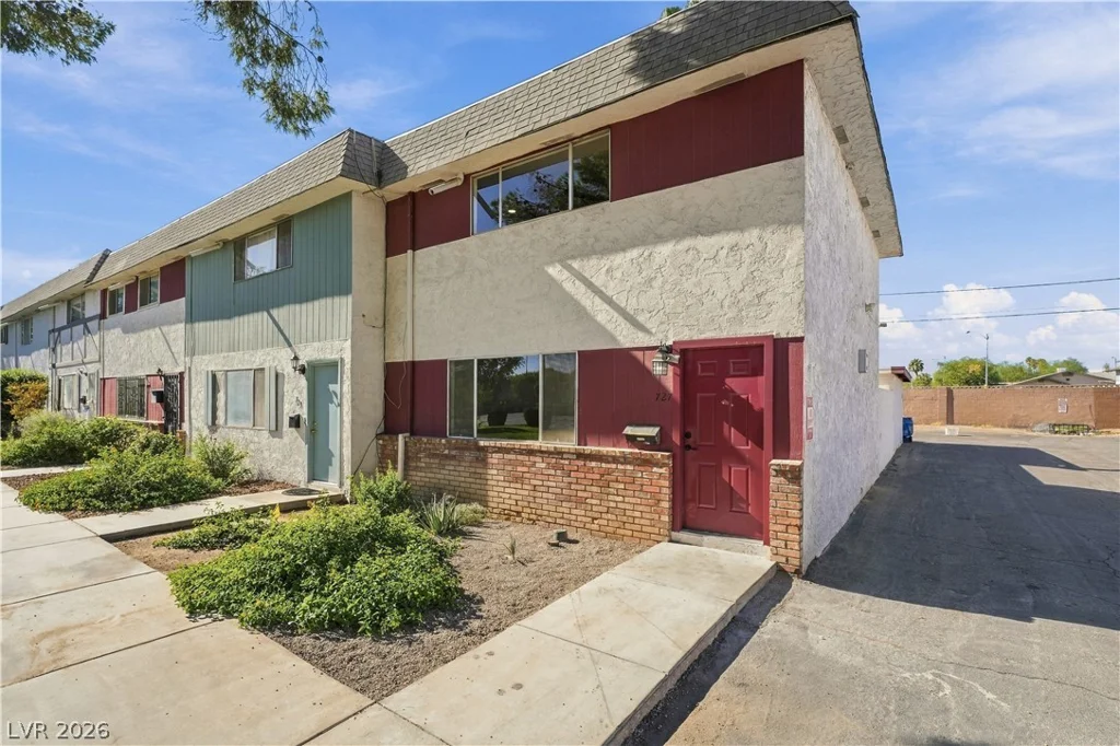 727 Greenbriar Townhouse, Las Vegas, NV 89121