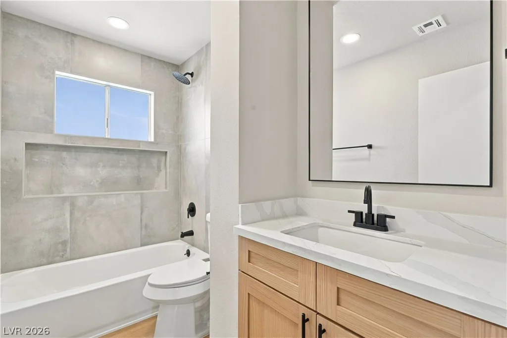 727 Greenbriar Townhouse, Las Vegas, NV 89121
