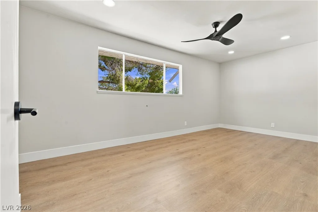727 Greenbriar Townhouse, Las Vegas, NV 89121