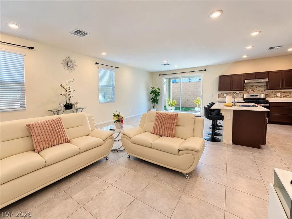 6999 Bard, Las Vegas, NV 89113