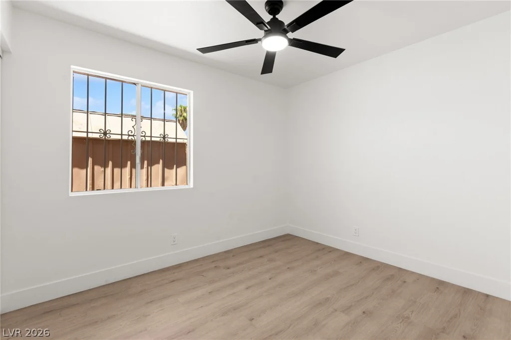 4736 Newton, Las Vegas, NV 89121