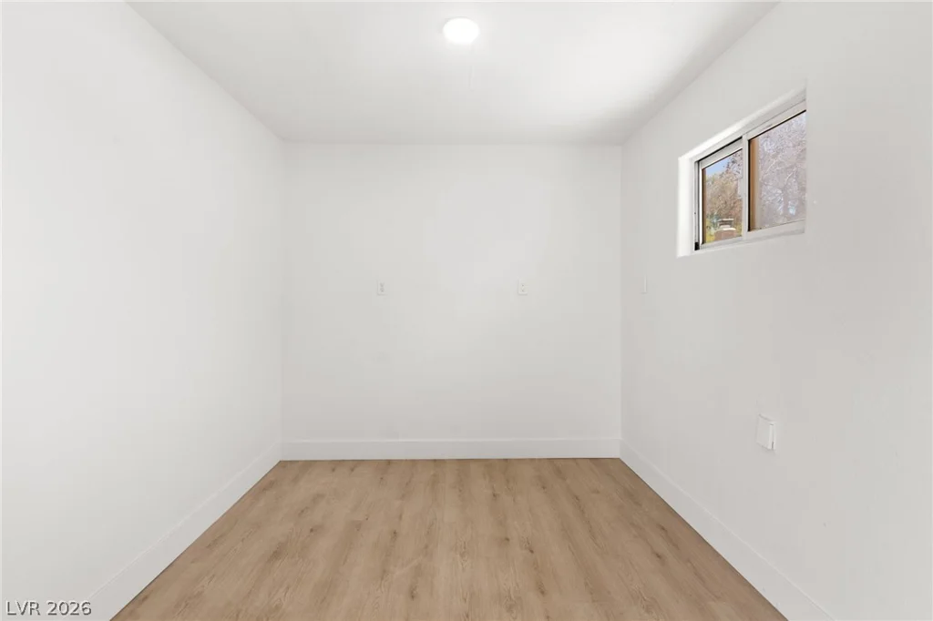 4736 Newton, Las Vegas, NV 89121