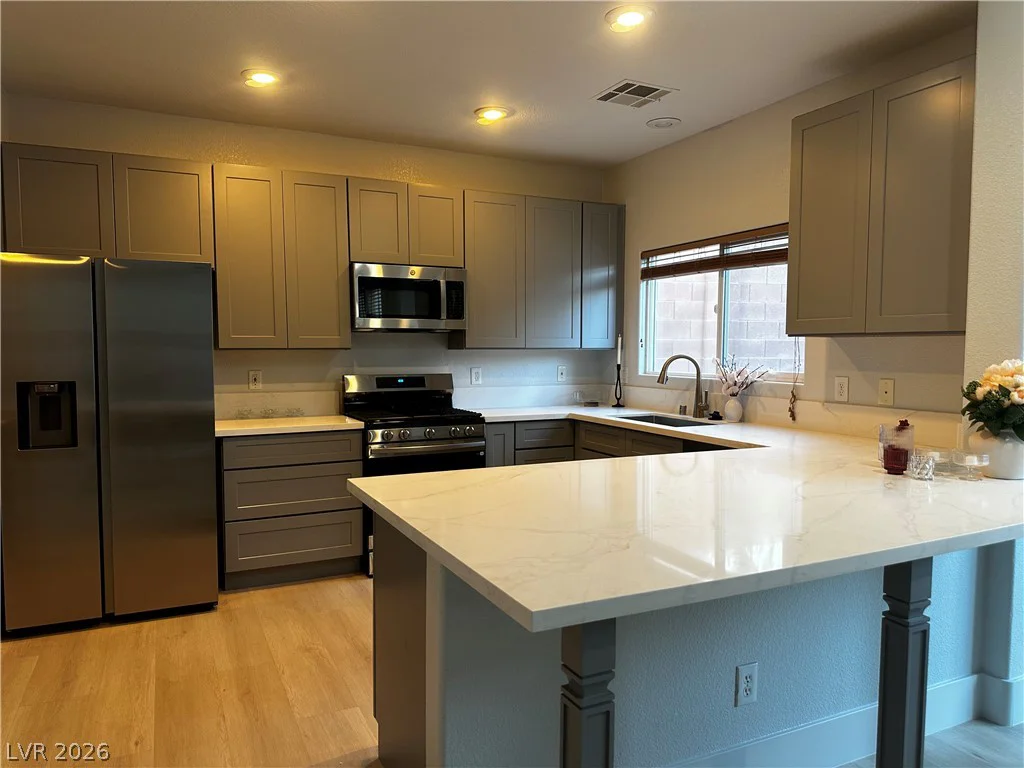 537 Lacabana Beach, Las Vegas, NV 89138
