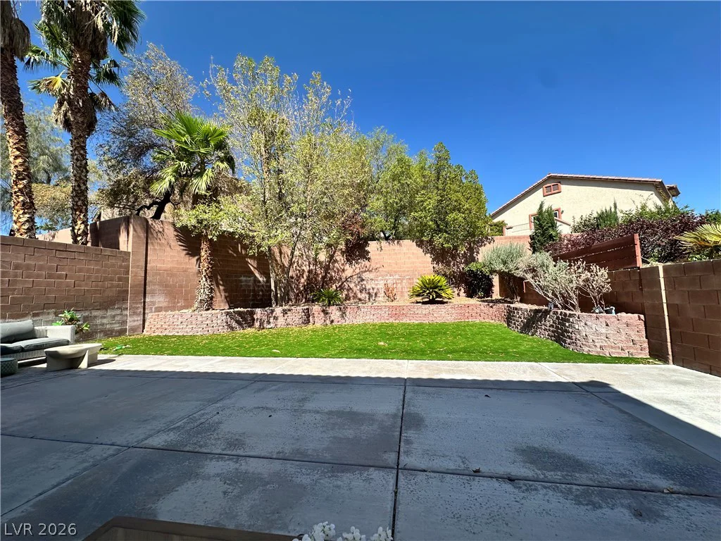 537 Lacabana Beach, Las Vegas, NV 89138