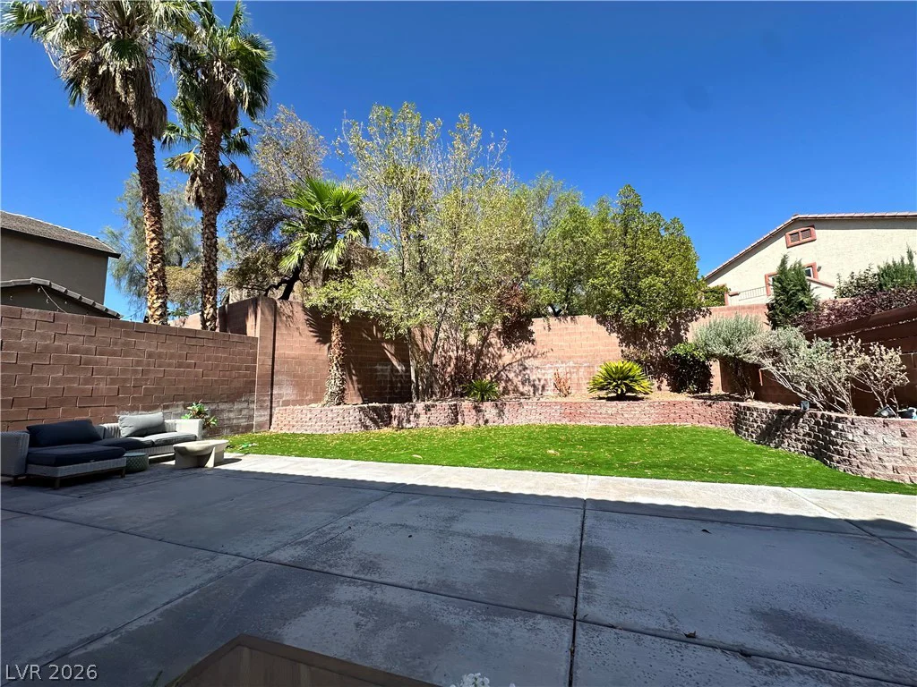 537 Lacabana Beach, Las Vegas, NV 89138