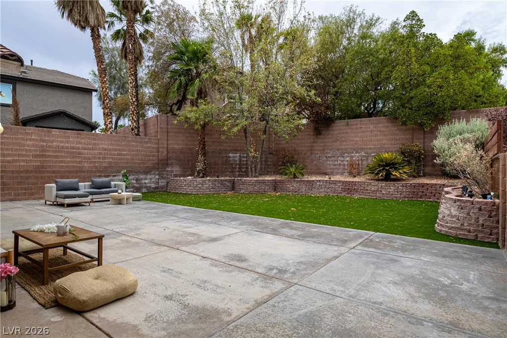537 Lacabana Beach, Las Vegas, NV 89138