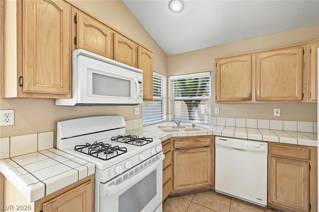 1816 Glenwillow, Las Vegas, NV 89117