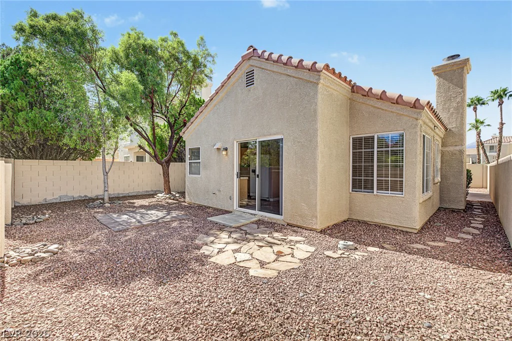 1816 Glenwillow, Las Vegas, NV 89117