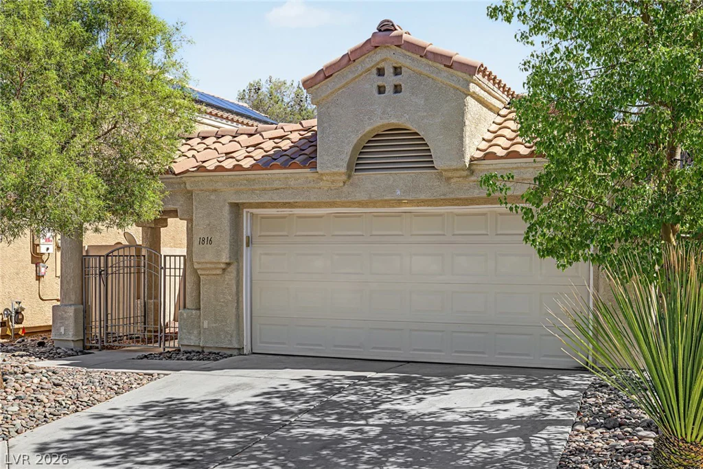 1816 Glenwillow, Las Vegas, NV 89117
