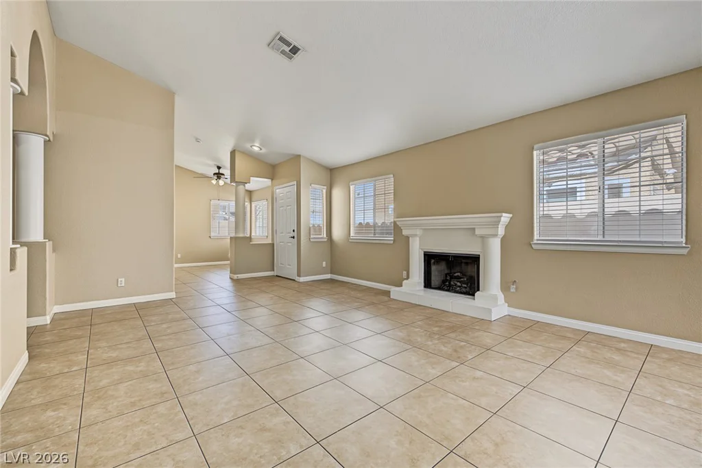1816 Glenwillow, Las Vegas, NV 89117