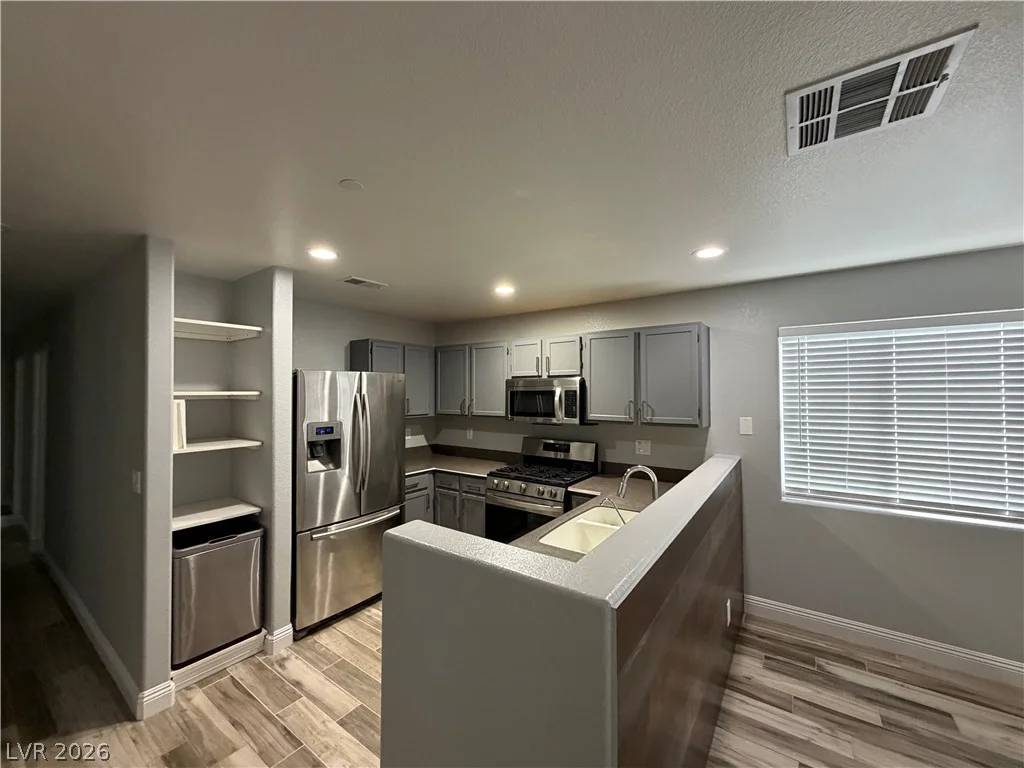 3897 Captain Jon, Las Vegas, NV 89104